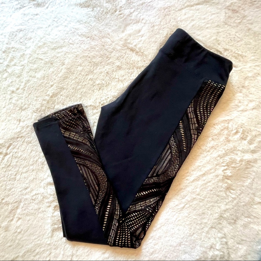 Solow Lined Mesh Detail Legging, Sz S